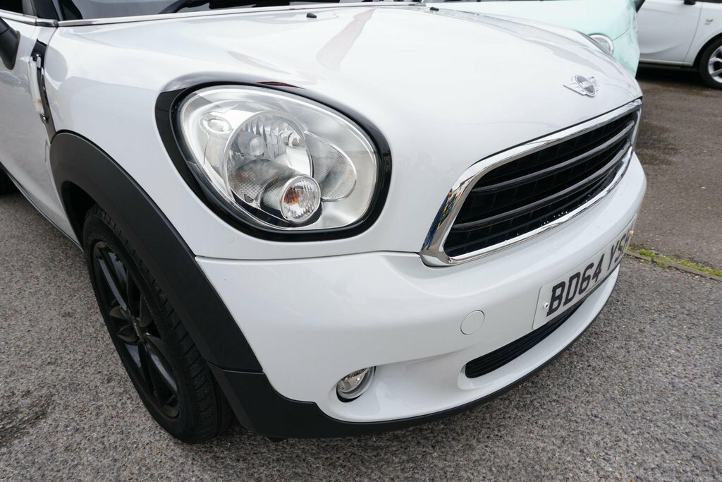 Mini Paceman White #84