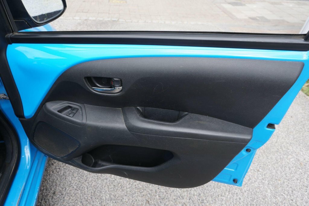 Toyota Aygo Hatchback Blue #21