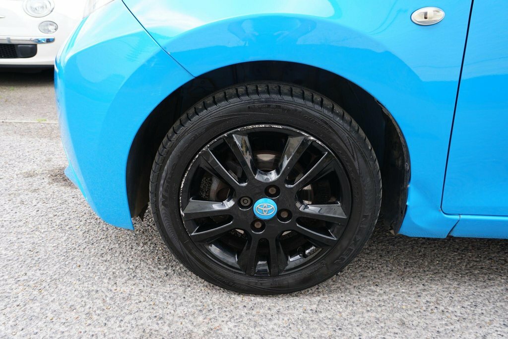 Toyota Aygo Hatchback Blue #27