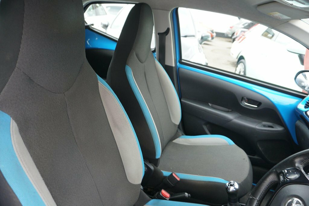 Toyota Aygo Hatchback Blue #12