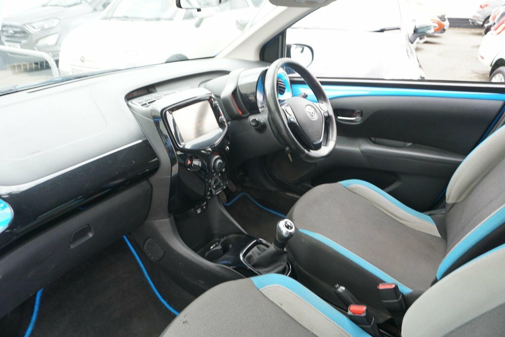 Toyota Aygo Hatchback Blue #10