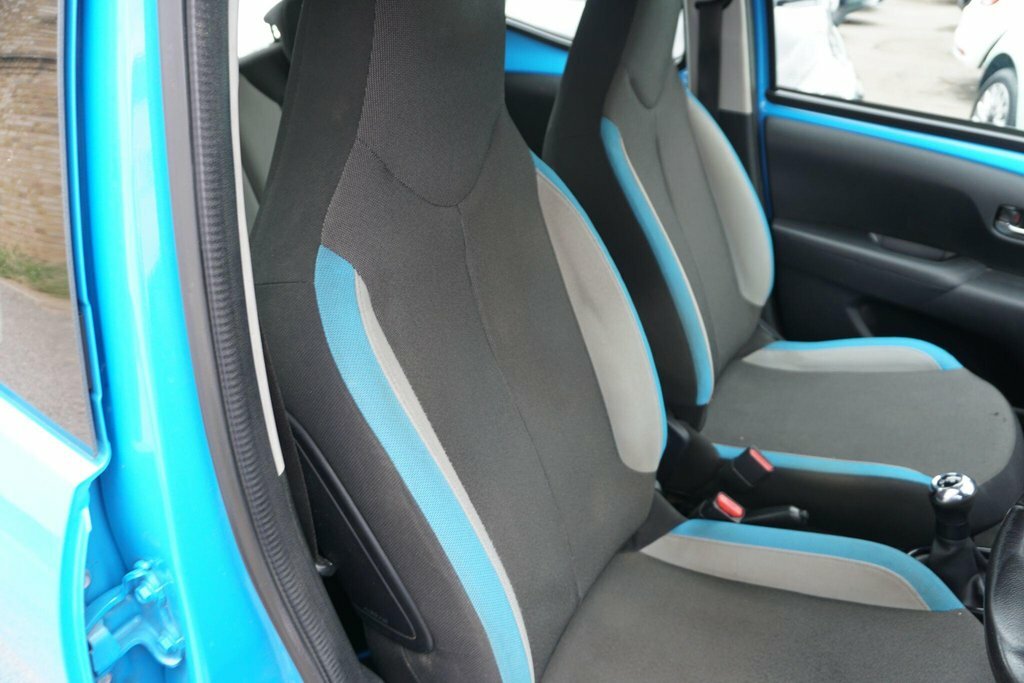 Toyota Aygo Hatchback Blue #40