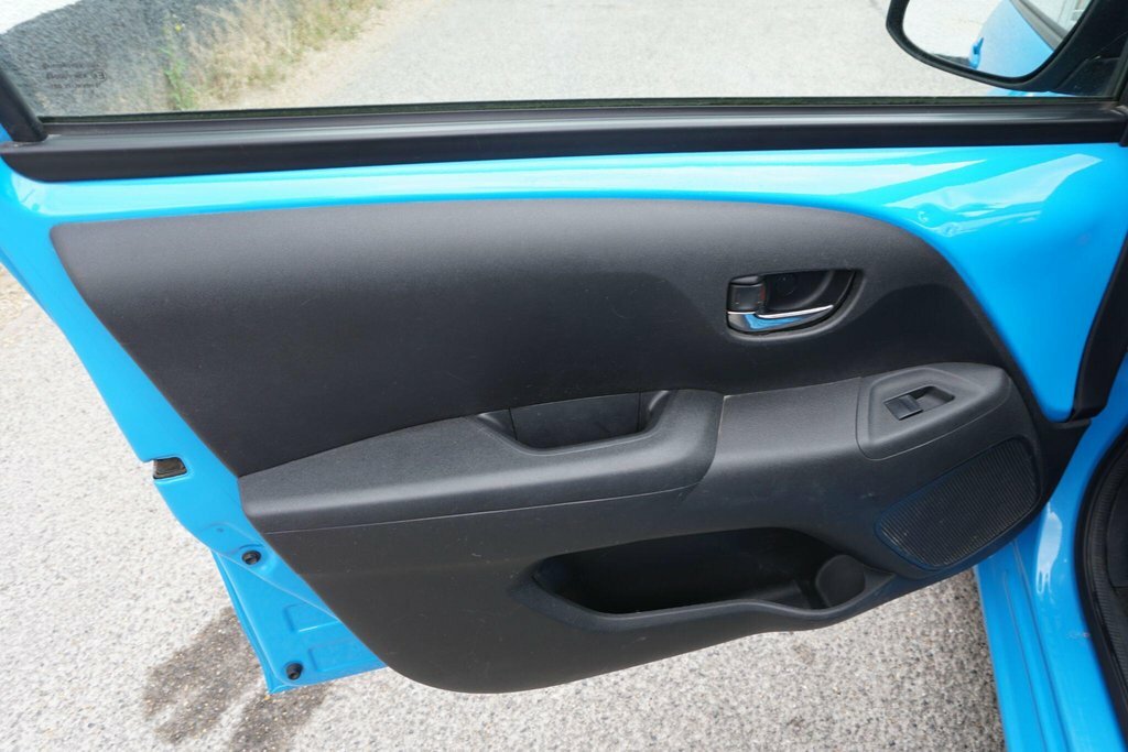 Toyota Aygo Hatchback Blue #23