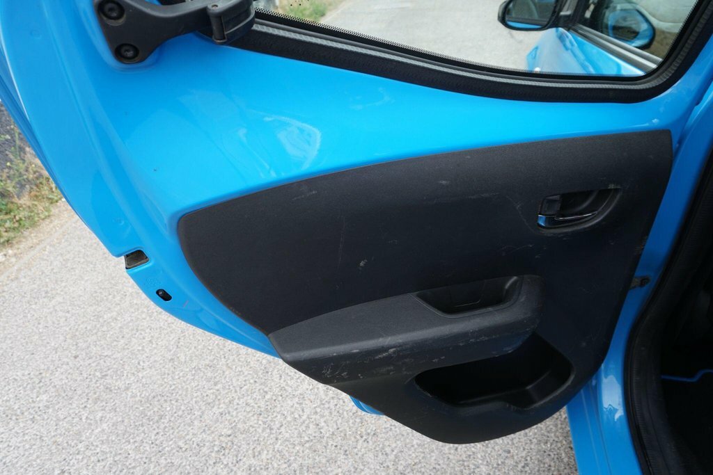 Toyota Aygo Hatchback Blue #22