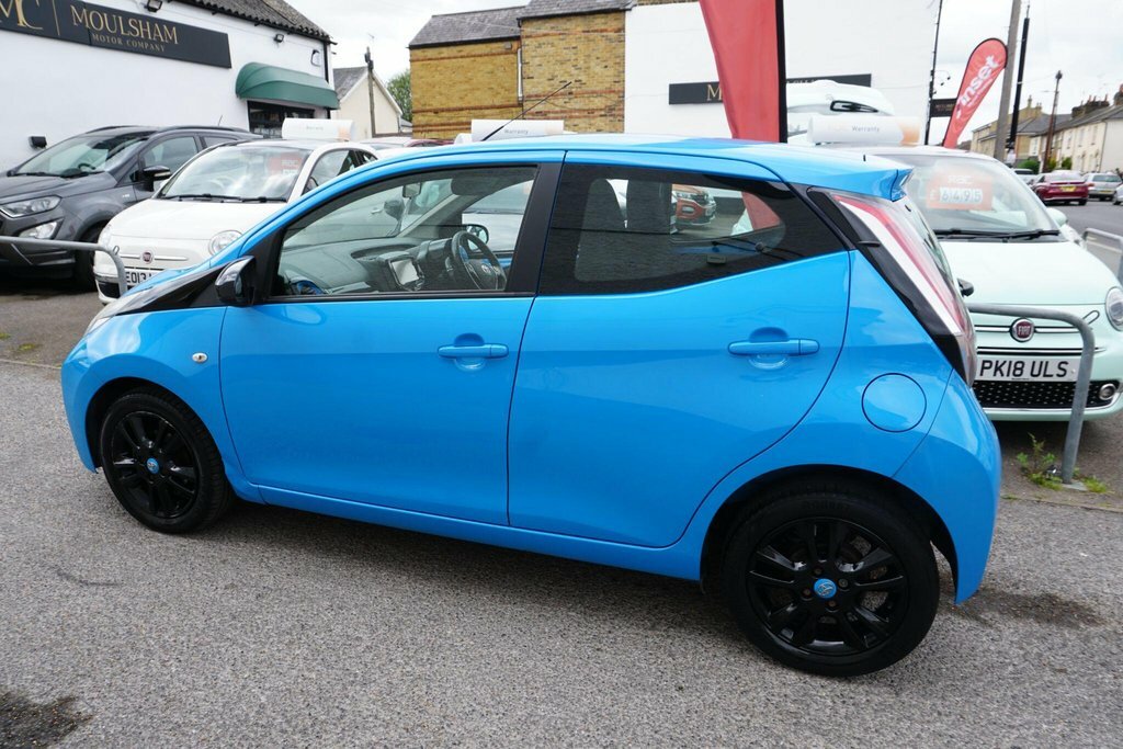 Toyota Aygo Hatchback Blue #7