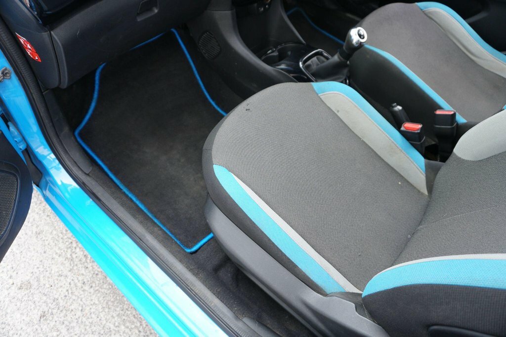 Toyota Aygo Hatchback Blue #35