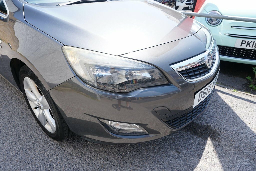 Vauxhall Astra Hatchback 1.4 16V Excite Euro 5 201261 White #43