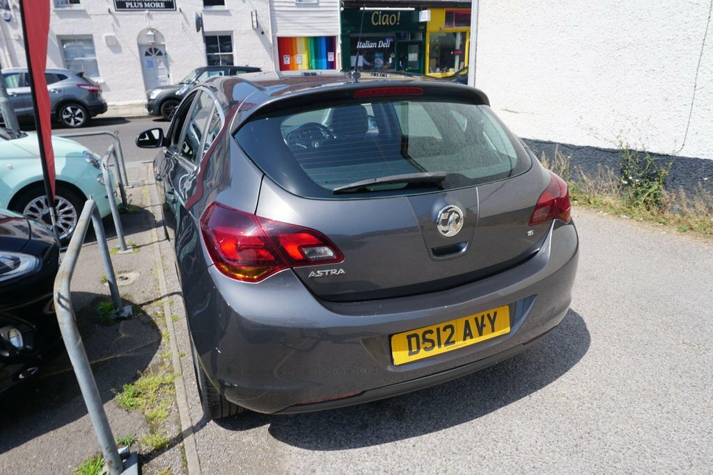 Vauxhall Astra Hatchback 1.4 16V Excite Euro 5 201261 White #7