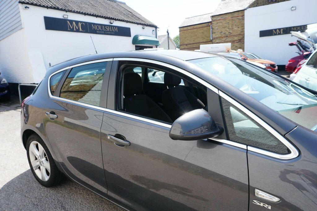 Vauxhall Astra Hatchback 1.4 16V Excite Euro 5 201261 White #46
