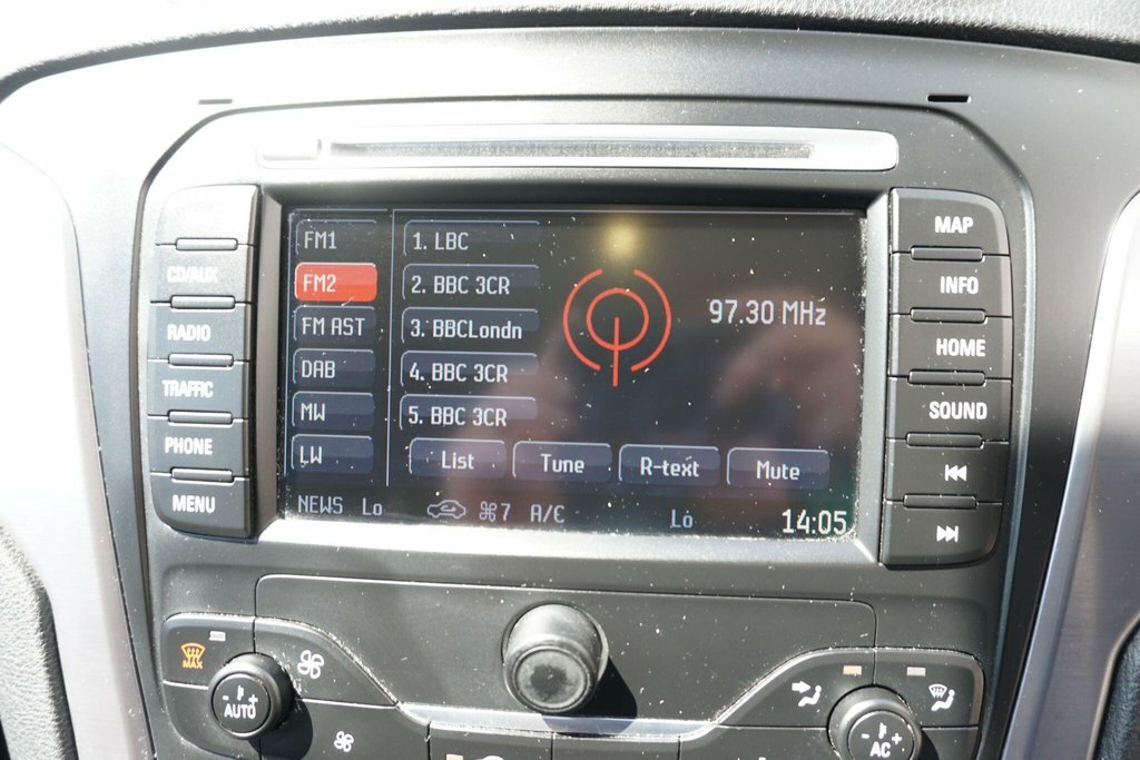 Ford Mondeo Hatchback 2.0 Silver #33