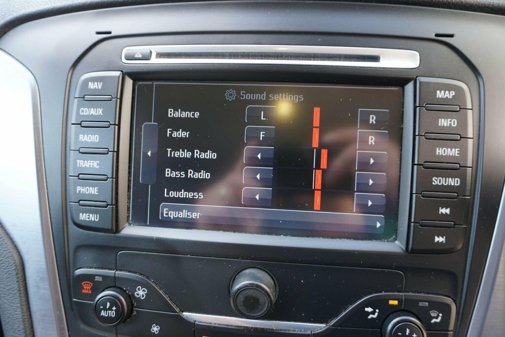 Ford Mondeo Hatchback 2.0 Silver #36