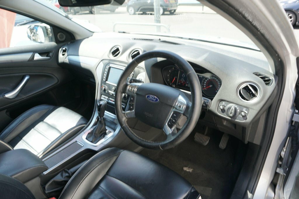 Ford Mondeo Hatchback 2.0 Silver #7