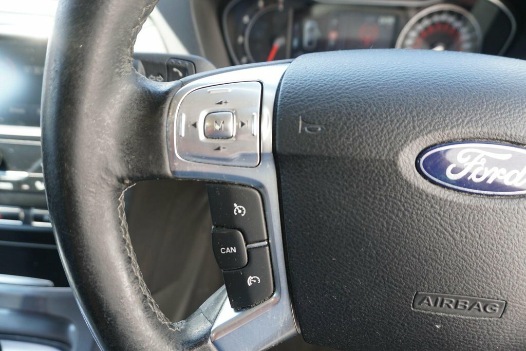 Ford Mondeo Hatchback 2.0 Silver #18
