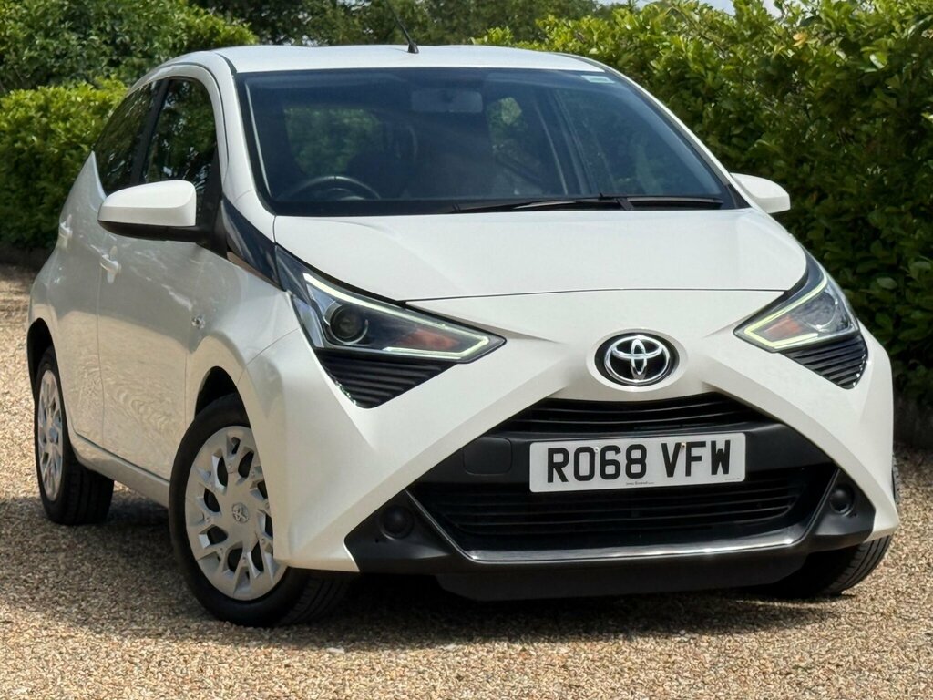 Toyota Aygo 1.0 Vvt-i X-play Euro 6 White