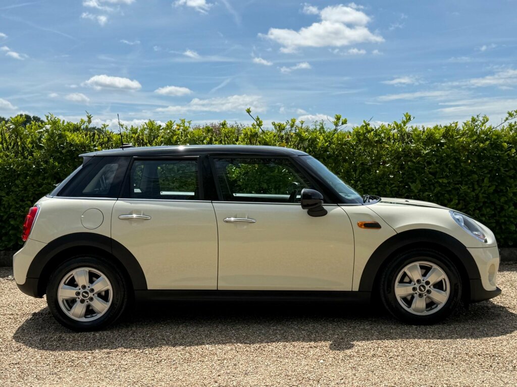 Mini Hatch 1.5 Cooper Euro 6 Ss White #2