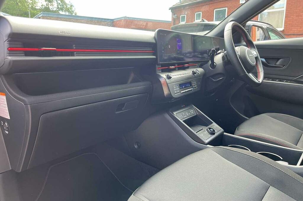 Hyundai Kona 1.6 Hybrid N Line Dct EF25GZG White #2