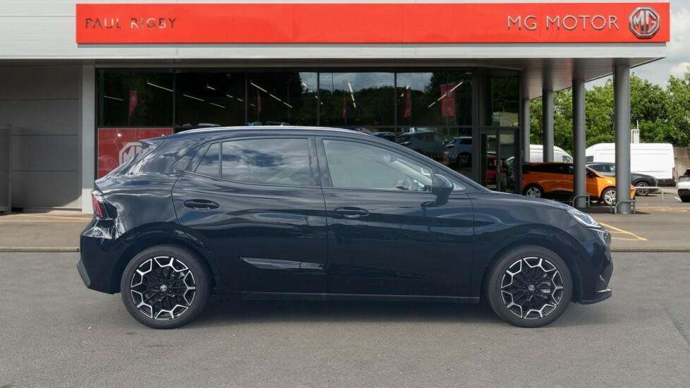 MG MG4 53.9Kwh Premium Long Range Hatchback DV26PUJ Black #4