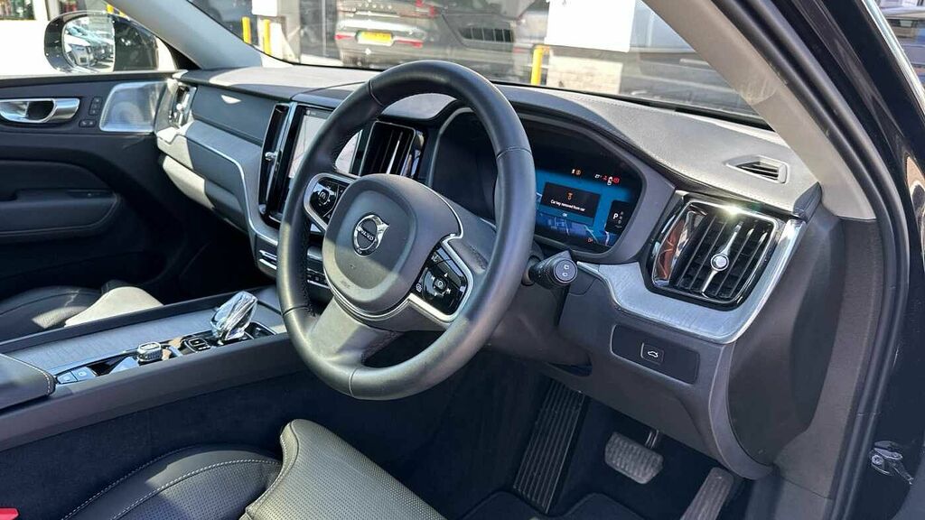 Volvo XC60 Ultra, B5 Awd Mild Hybrid, Dark RV25UDJ Black #4