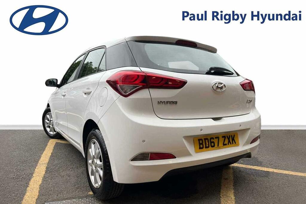 Hyundai I20 1.2 Se BD67ZXK White #3