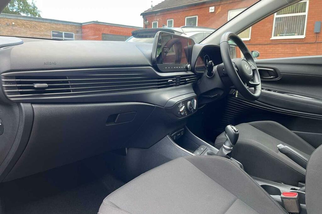 Hyundai Bayon 1.0 T-gdi Advance Grey #2