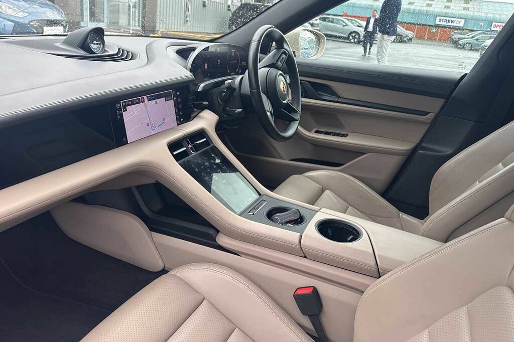 Porsche Taycan 420Kw 4S 93Kwh GY73LFH Beige #2