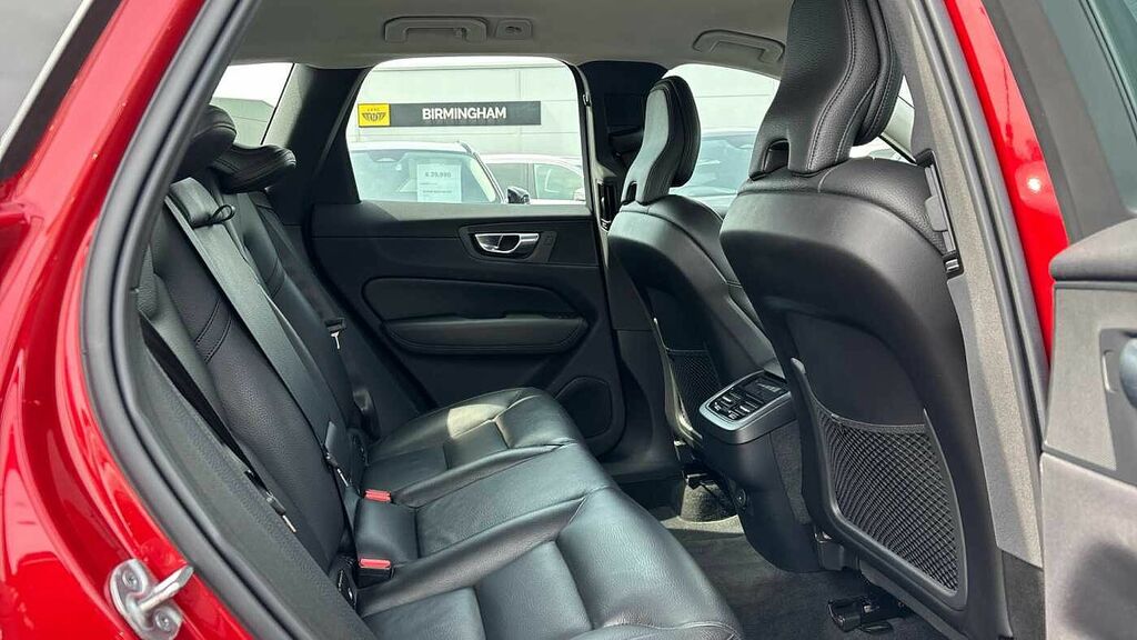 Volvo XC60 Plus, B4 Mild Hybrid, Dark WD72TLV Red #6