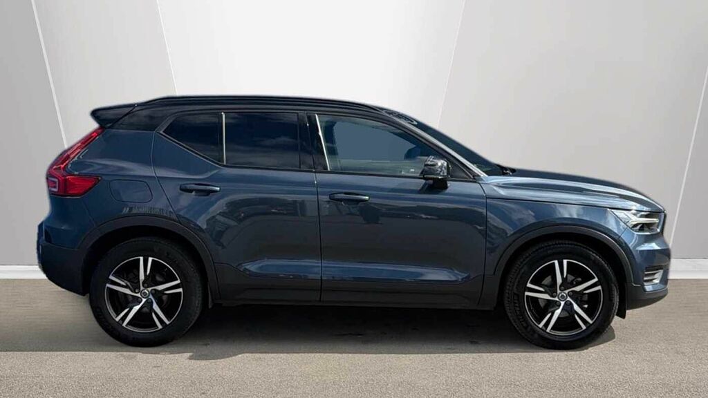 Volvo XC40 T3 161Bhp R Design - Rear Park Assist NA22TWG Blue #3