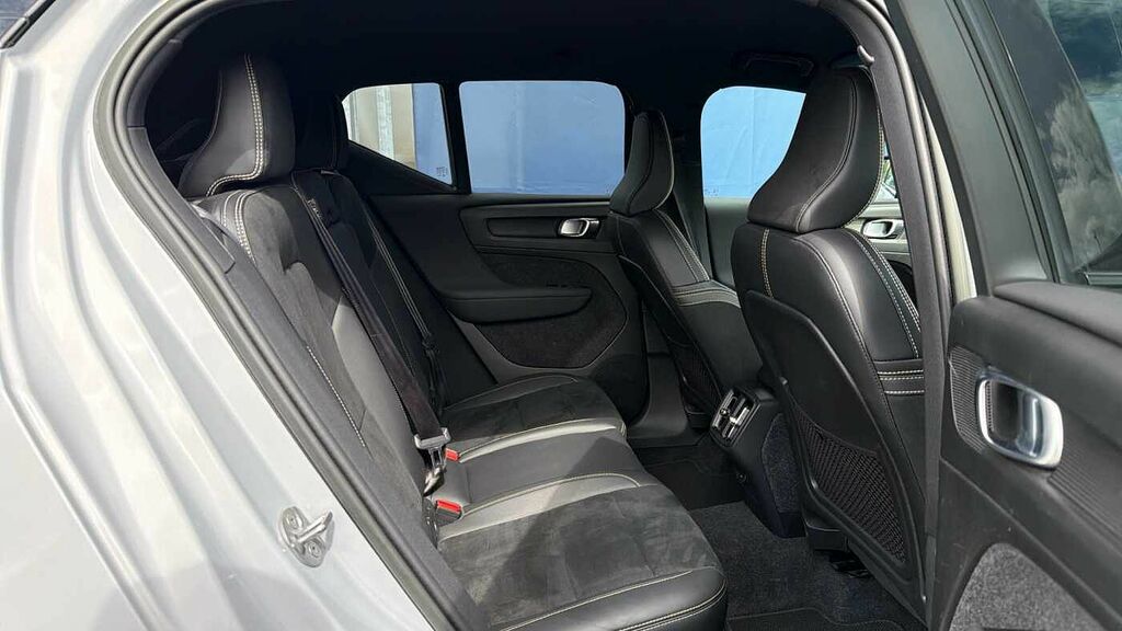 Volvo XC40 T3 161Bhp R Design - Rear Parking Sensor CU22KUE Silver #6
