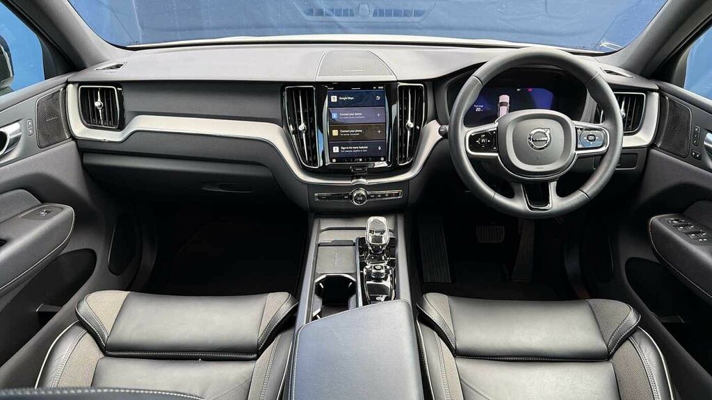 Volvo XC60 B4 194Bhp Plus Dark Mild Hybrid - 360 Camera YY72XRM White #5
