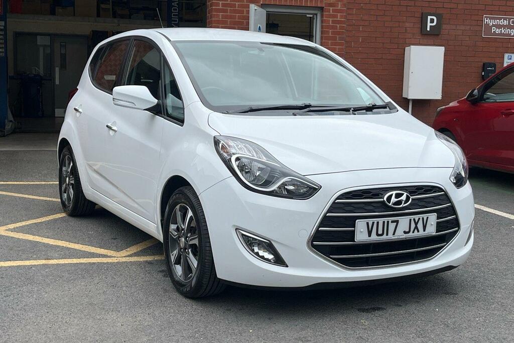 Hyundai Ix20 1.4 Blue Drive Se Nav White #2