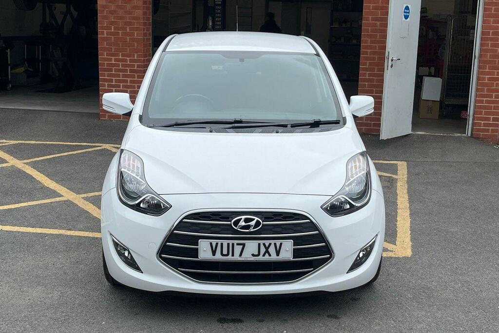 Hyundai Ix20 1.4 Blue Drive Se Nav White #3