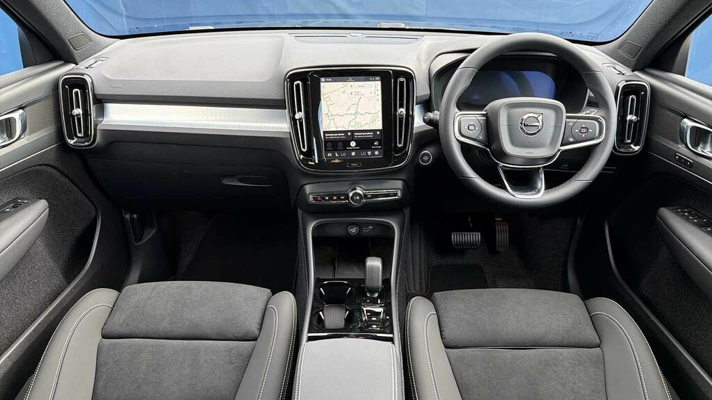 Volvo XC40 B3 161Bhp Plus Dark Mild Hybrid - Rear Parking BL26KLK  #5