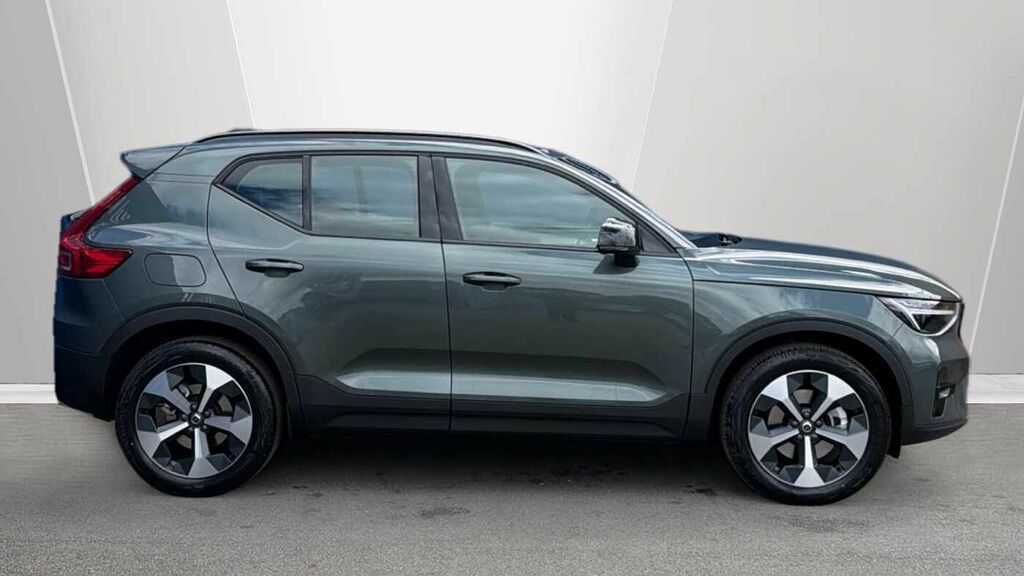 Volvo XC40 B3 161Bhp Plus Dark Mild Hybrid - Rear Parking BD26TCO #3