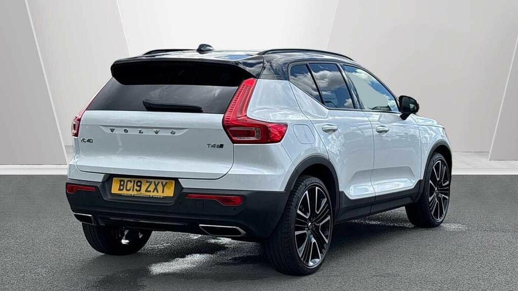 Volvo XC40 T4 Awd R-design Pro BC19ZXY White #2
