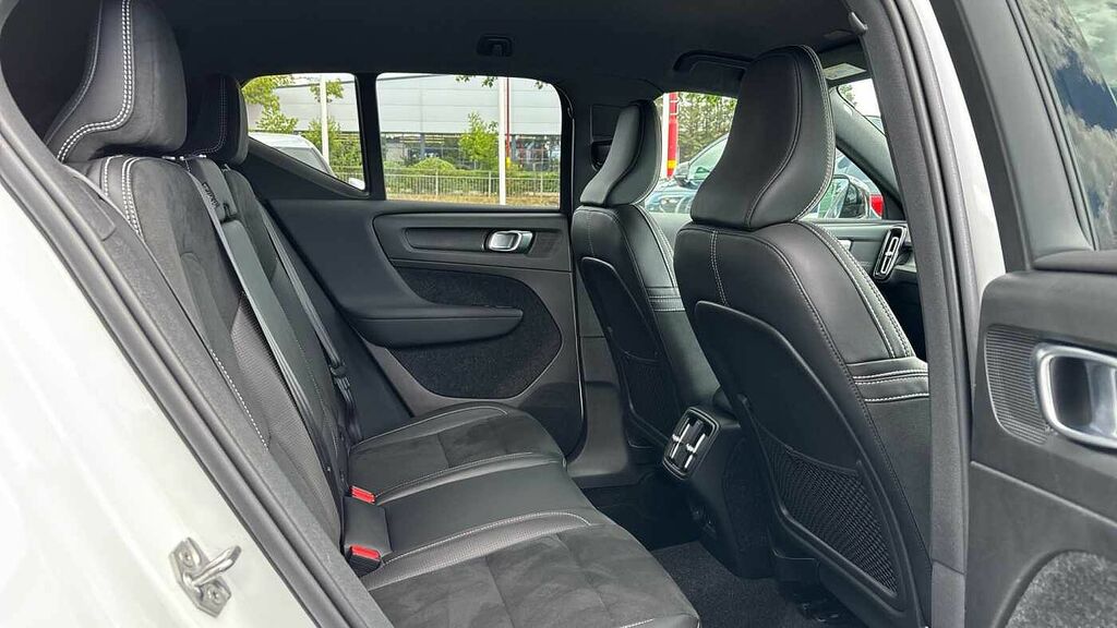 Volvo XC40 T4 Awd R-design Pro BC19ZXY White #6