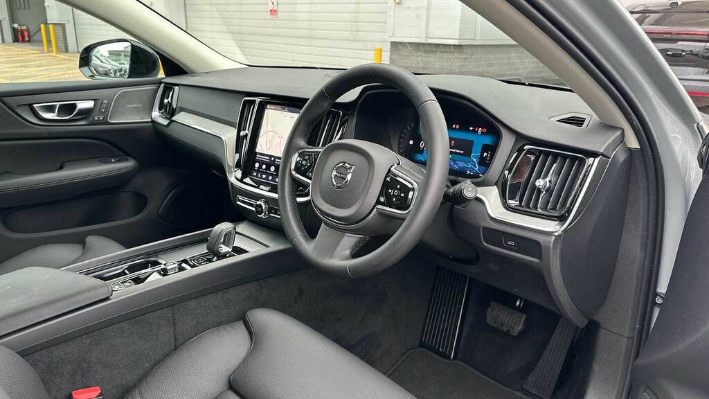 Volvo V60 Ultra, B4 Mild Hybrid, Dark DL26XJH Grey #4
