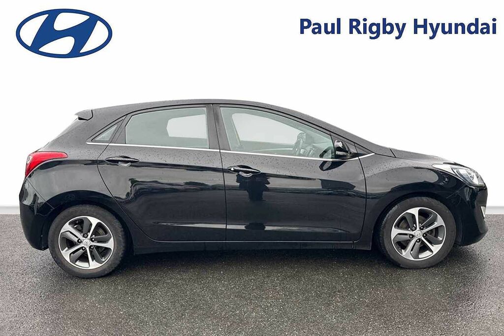 Hyundai I30 1.4 Blue Drive Se Nav ET16JVK Black #3