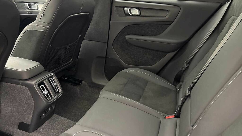 Volvo XC40 2.0 B4 Mhev Ultra Bright Dct Euro 6 Ss  #12