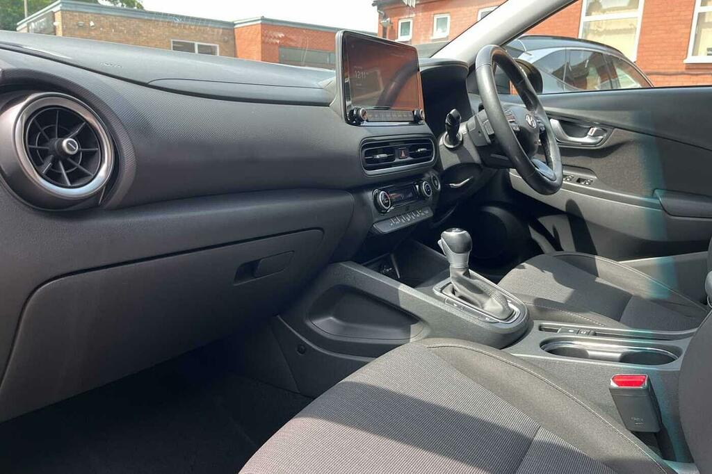 Hyundai Kona 1.6 Gdi Hybrid Premium Dct GL23YAD Grey #2