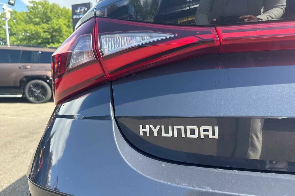 Hyundai I20 1.0T Gdi 90 Tech Line White #30