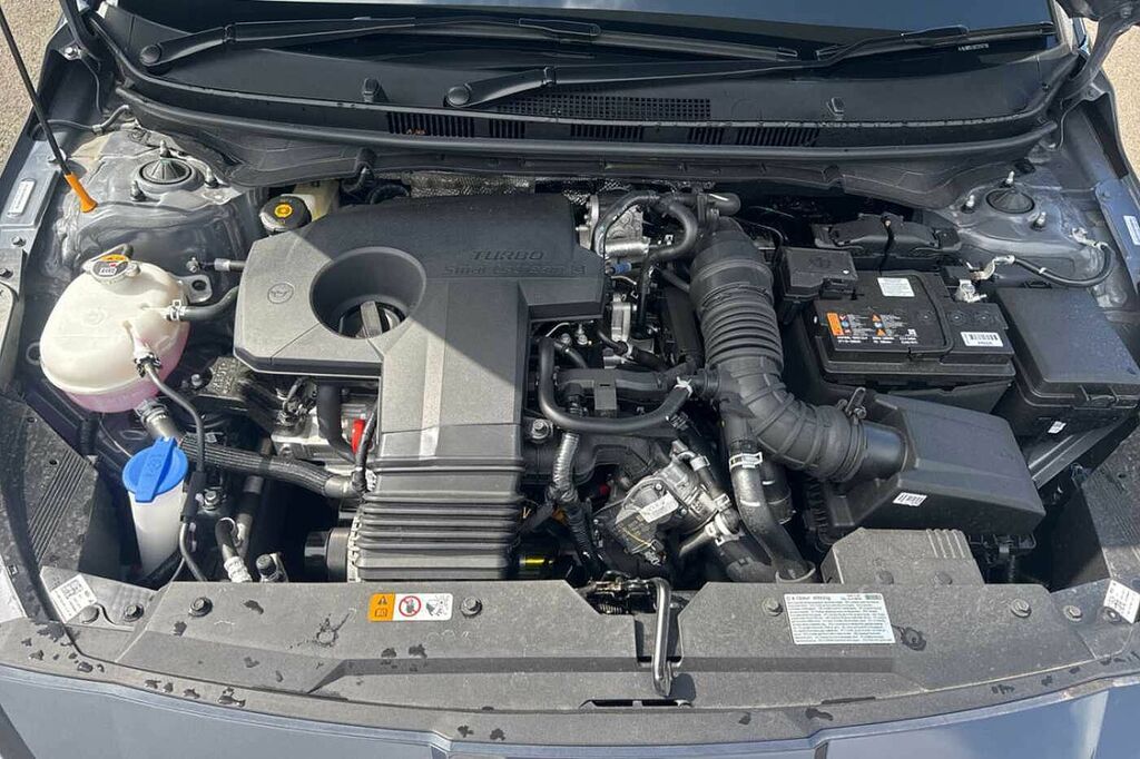 Hyundai I20 1.0T Gdi 90 Tech Line White #8