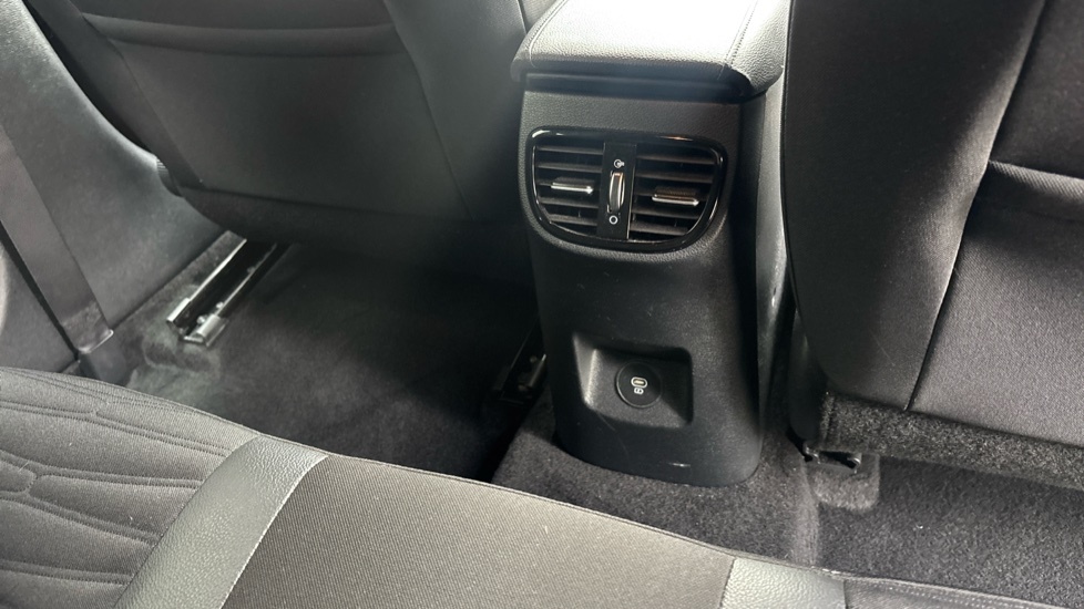 Kia Proceed 1.5T Gdi Isg Gt-line S Dct Black #29