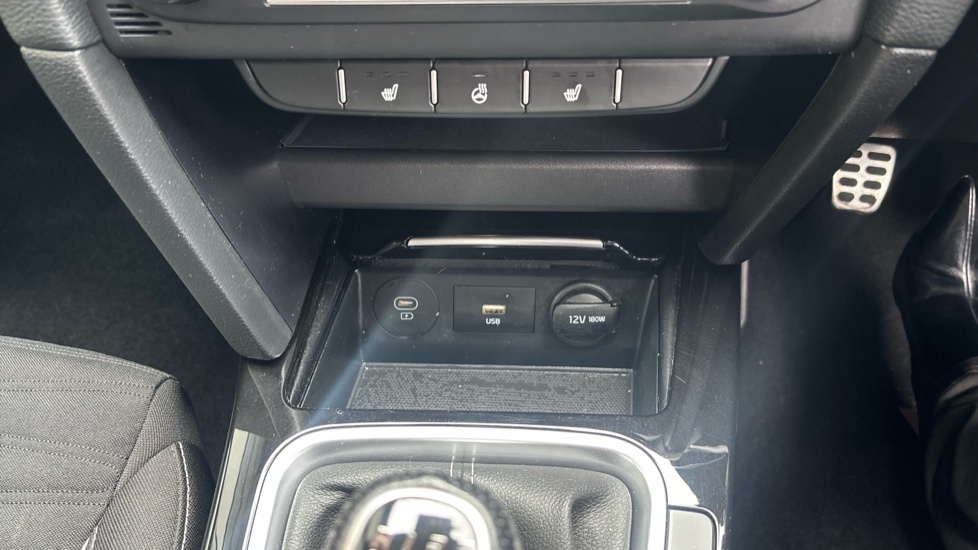 Kia Proceed 1.5T Gdi Isg Gt-line S Dct Black #50