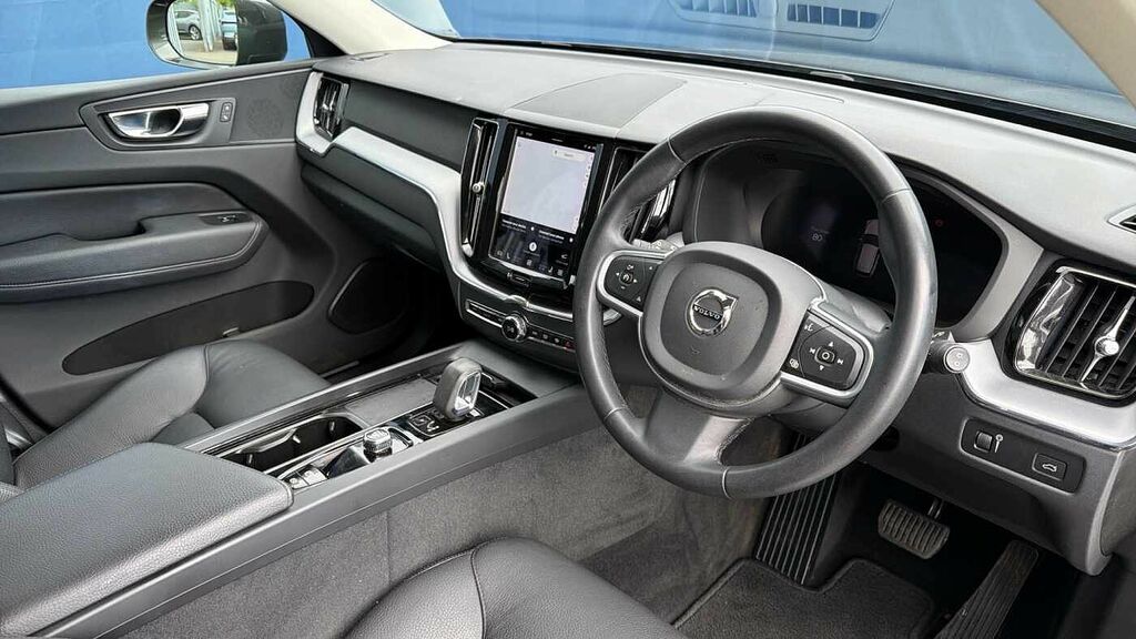 Volvo XC60 B5 247Bhp Momentum Mild Hybrid - Rear Parking C FL22FXJ Grey #4