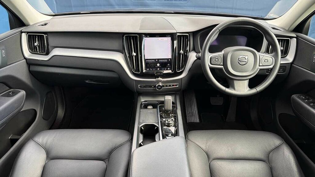 Volvo XC60 B5 247Bhp Momentum Mild Hybrid - Rear Parking C FL22FXJ Grey #5