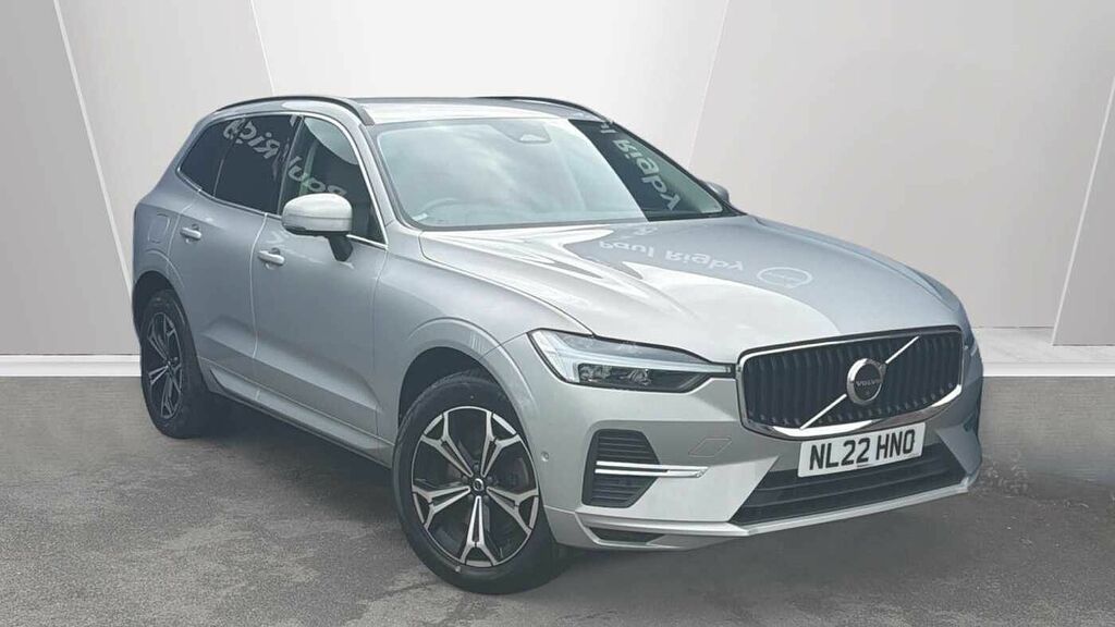 Volvo XC60 B5 247Bhp Momentum Awd Mild Hybrid - 360 Parkin NL22HNO Silver