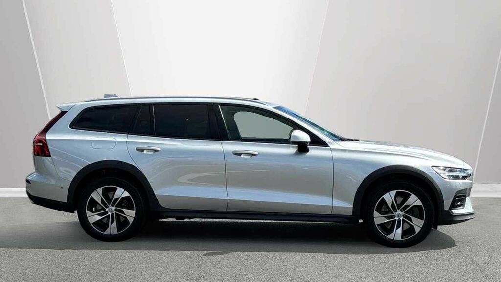 Volvo XC60 2.0 B5p Cross Country Awd Silver #3