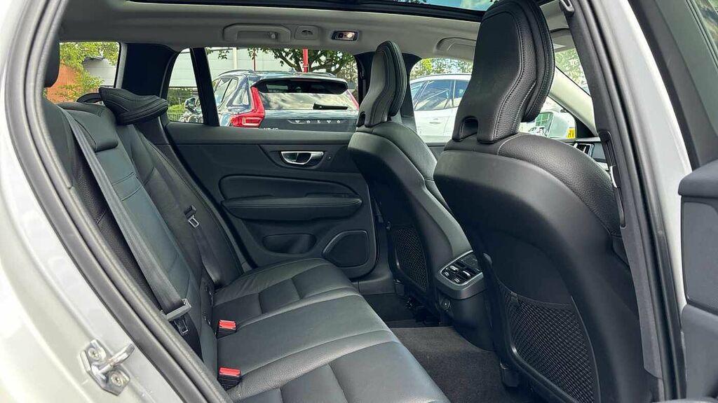 Volvo XC60 2.0 B5p Cross Country Awd Silver #6