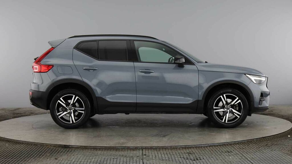 Volvo XC40 B4 194Bhp Plus Dark Awd Mild Hybrid - 360 Parki Grey #2