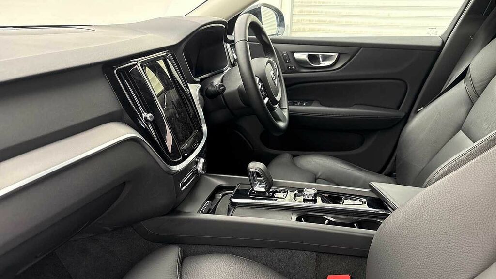 Volvo V60 Plus, B4 Mild Hybrid, Dark Black #6